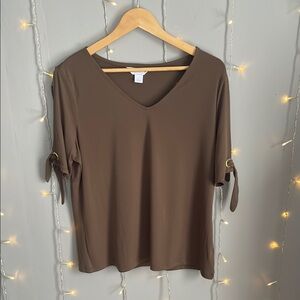 Elegant Olive Green V-Neck Women's Top